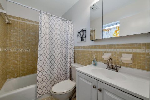 Copropriété à louer à Lake Worth, Floride: 2 chambres, 75.72 m2 № 1982228 - photo 10