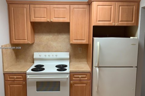 Condo in Miami, Florida, 1 bedroom  № 1955118 - photo 6