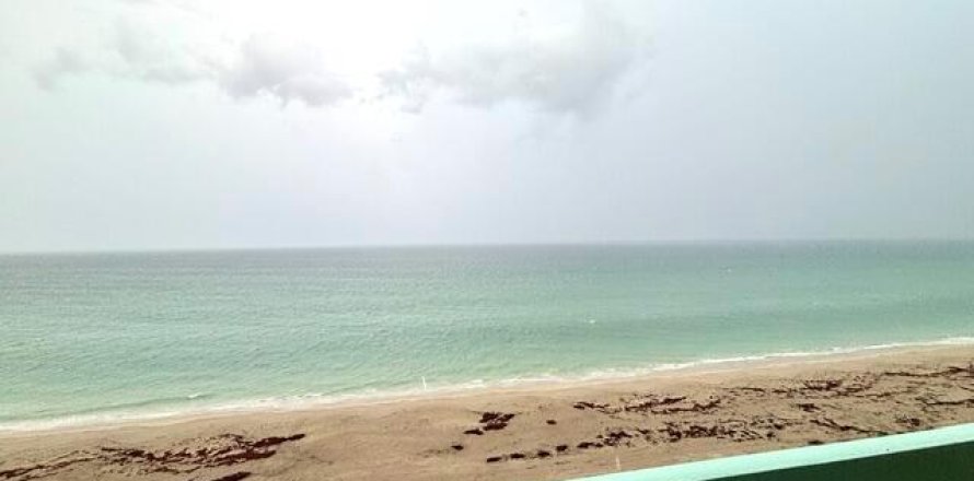 Condo in Jensen Beach, Florida, 2 bedrooms  № 2254884