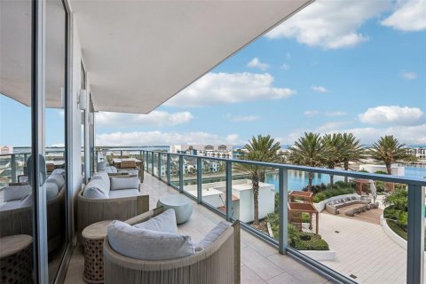 Condo in Tampa, Florida, 4 bedrooms  № 2131754 - photo 22