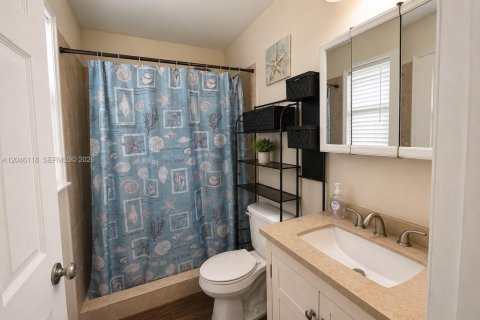 House in Port St. Lucie, Florida 3 bedrooms, 103.68 sq.m. № 2188288 - photo 10