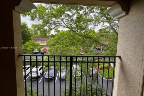 Condo in Miramar, Florida, 2 bedrooms  № 1819844 - photo 6