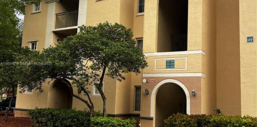 Condo in Miramar, Florida, 2 bedrooms  № 1819844