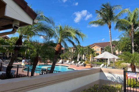 Condominio en alquiler en Coral Springs, Florida, 2 dormitorios, 91.42 m2 № 1992221 - foto 18