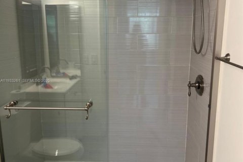 Condominio en alquiler en Coral Springs, Florida, 2 dormitorios, 91.42 m2 № 1992221 - foto 15