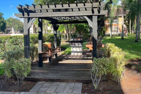 Condominio en alquiler en Coral Springs, Florida, 2 dormitorios, 91.42 m2 № 1992221 - foto 20