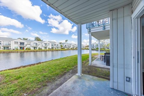 Condo in Orlando, Florida, 2 bedrooms № 2092148 - photo 12