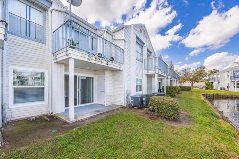 Condo in Orlando, Florida, 2 bedrooms № 2092148 - photo 13