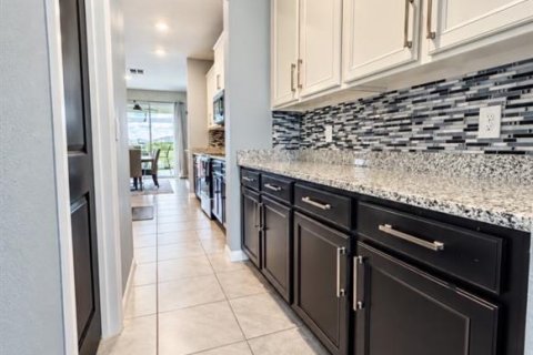 Villa ou maison à vendre à Bradenton, Floride: 4 chambres, 307.79 m2 № 2419002 - photo 9