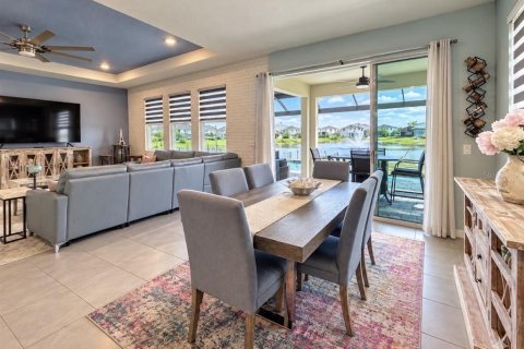 Villa ou maison à vendre à Bradenton, Floride: 4 chambres, 307.79 m2 № 2419002 - photo 12