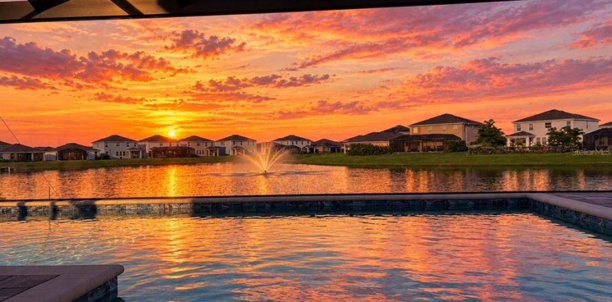Villa ou maison à Bradenton, Floride 4 chambres, 307.79 m2 № 2419002