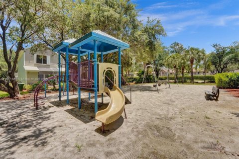 Condominio en venta en Tamarac, Florida, 2 dormitorios, 103.12 m2 № 1978703 - foto 4