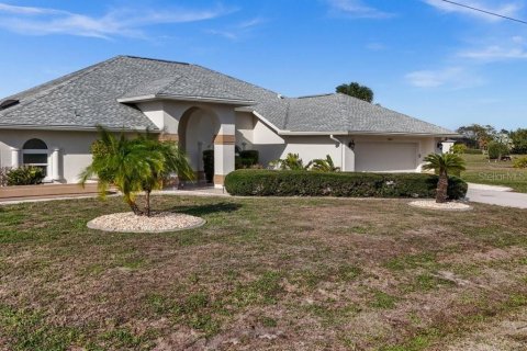 Casa en venta en Punta Gorda, Florida, 4 dormitorios, 277.87 m2 № 2142566 - foto 3