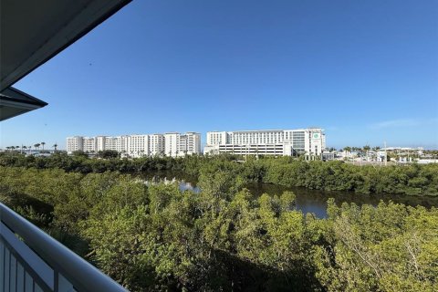 Condominio en alquiler en Punta Gorda, Florida, 3 dormitorios, 170.1 m2 № 2199414 - foto 7