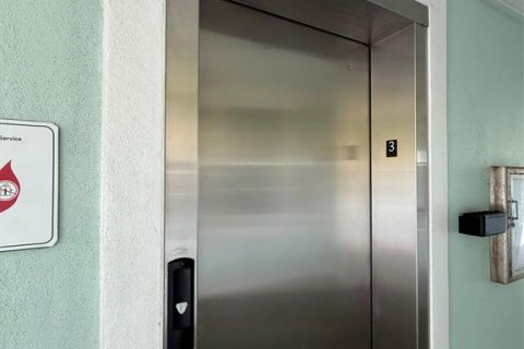 Condominio en alquiler en Punta Gorda, Florida, 3 dormitorios, 170.1 m2 № 2199414 - foto 3