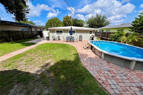 Villa ou maison à louer à Saint Petersburg, Floride: 3 chambres, 130.06 m2 № 1918950 - photo 2