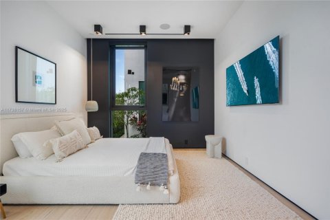 Casa en alquiler en Miami, Florida, 5 dormitorios, 676.61 m2 № 2012555 - foto 26