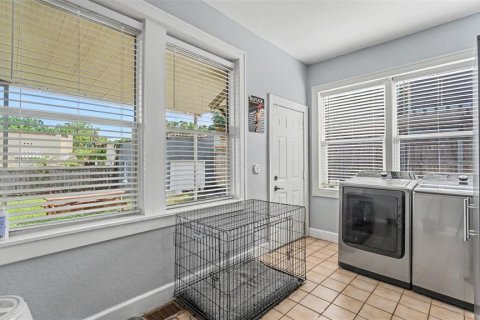 House in Bartow, Florida 4 bedrooms, 195.09 sq.m. № 2102578 - photo 23
