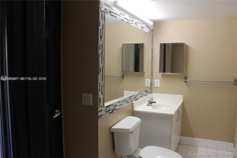 Apartamento en alquiler en Pembroke Pines, Florida, 1 dormitorio, 73.67 m2 № 2058010 - foto 6
