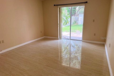 House in Tampa, Florida 3 bedrooms, 164.99 sq.m. № 2208849 - photo 10