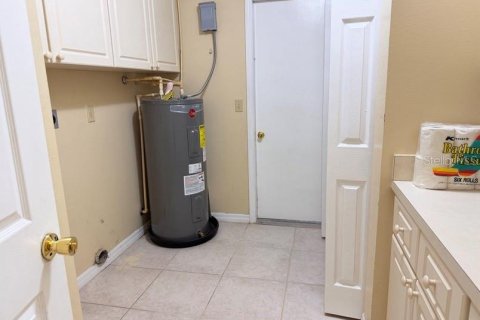 House in Tampa, Florida 3 bedrooms, 164.99 sq.m. № 2208849 - photo 18