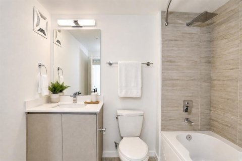 Condominio en alquiler en Orlando, Florida, 2 dormitorios, 100.8 m2 № 2110412 - foto 4