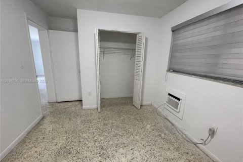 Copropriété à louer à Miami, Floride: 2 chambres, 71.44 m2 № 2417629 - photo 10