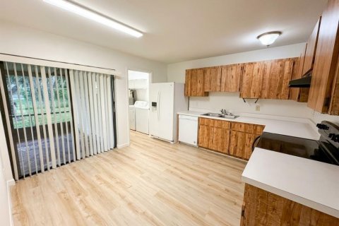 Appartement à louer à Orlando, Floride: 2 chambres, 91.6 m2 № 2408548 - photo 2