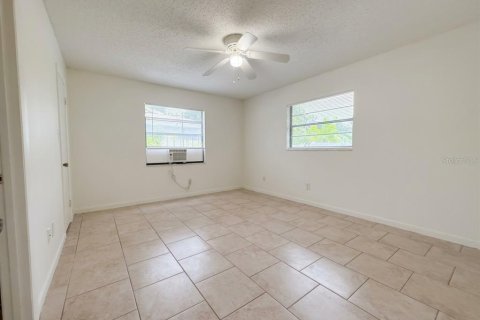 Appartement à louer à Orlando, Floride: 2 chambres, 91.6 m2 № 2408548 - photo 4