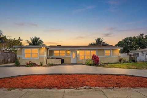 Villa ou maison à Deerfield Beach, Floride 5 chambres, 179.21 m2 № 2052403