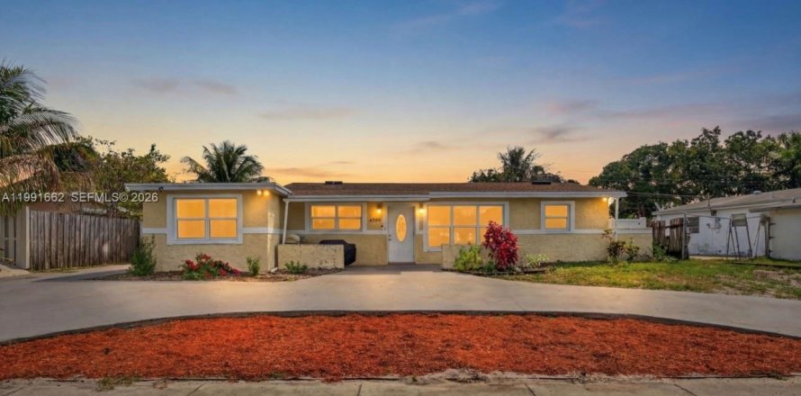 Villa ou maison à Deerfield Beach, Floride 5 chambres, 179.21 m2 № 2052403