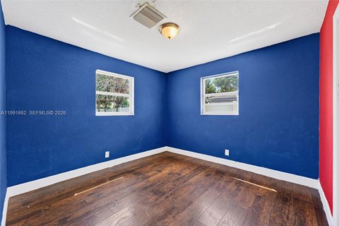 Villa ou maison à vendre à Deerfield Beach, Floride: 5 chambres, 179.21 m2 № 2052403 - photo 23