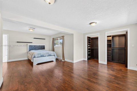 Villa ou maison à vendre à Deerfield Beach, Floride: 5 chambres, 179.21 m2 № 2052403 - photo 19