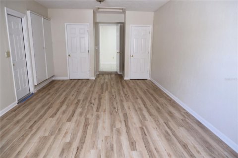 Casa en alquiler en Saint Petersburg, Florida, 3 dormitorios, 106.28 m2 № 2099205 - foto 15