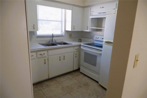 Casa en alquiler en Saint Petersburg, Florida, 3 dormitorios, 106.28 m2 № 2099205 - foto 12
