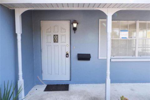 Casa en Saint Petersburg, Florida 3 dormitorios, 106.28 m2 № 2099205