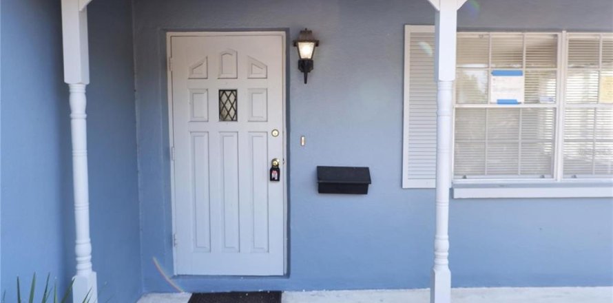 Casa en Saint Petersburg, Florida 3 dormitorios, 106.28 m2 № 2099205