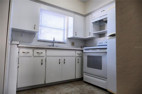 Casa en alquiler en Saint Petersburg, Florida, 3 dormitorios, 106.28 m2 № 2099205 - foto 13