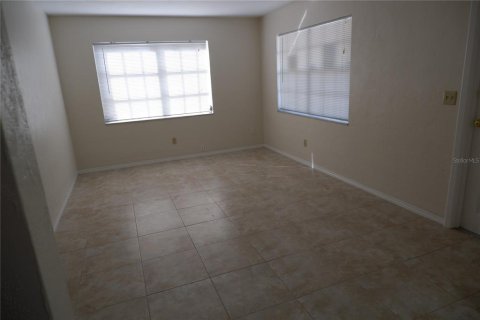Casa en alquiler en Saint Petersburg, Florida, 3 dormitorios, 106.28 m2 № 2099205 - foto 16