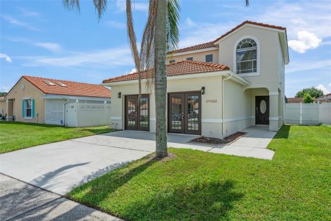 Casa en Kissimmee, Florida 3 dormitorios, 159.79 m2 № 2369548