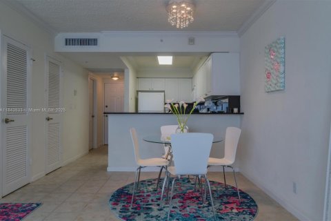 Copropriété à louer à Hollywood, Floride: 54.81 m2 № 1836503 - photo 6