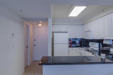 Copropriété à louer à Hollywood, Floride: 54.81 m2 № 1836503 - photo 7