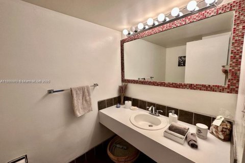 Copropriété à louer à Miami Beach, Floride: 1 chambre, 93.18 m2 № 1977545 - photo 11