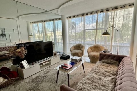 Copropriété à louer à Miami Beach, Floride: 1 chambre, 93.18 m2 № 1977545 - photo 4