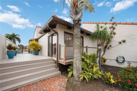 Villa ou maison à vendre à Punta Gorda, Floride: 2 chambres, 212.65 m2 № 2413703 - photo 2