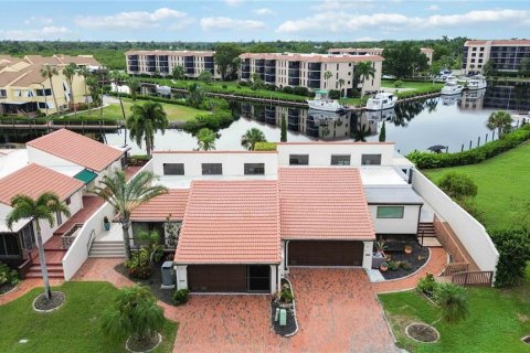 Villa ou maison à vendre à Punta Gorda, Floride: 2 chambres, 212.65 m2 № 2413703 - photo 30