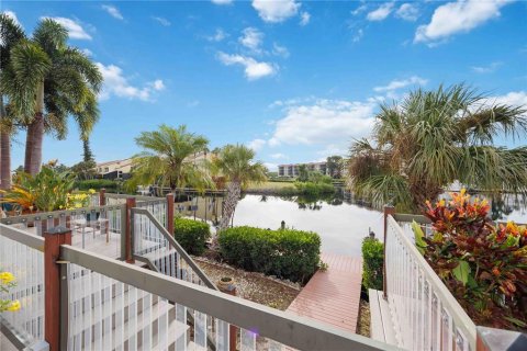 Villa ou maison à vendre à Punta Gorda, Floride: 2 chambres, 212.65 m2 № 2413703 - photo 27