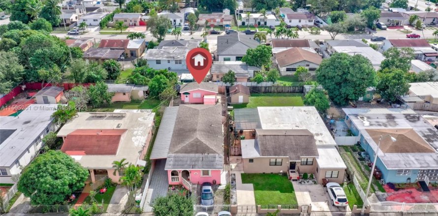 Casa en Hialeah, Florida 3 dormitorios, 171.22 m2 № 1863248