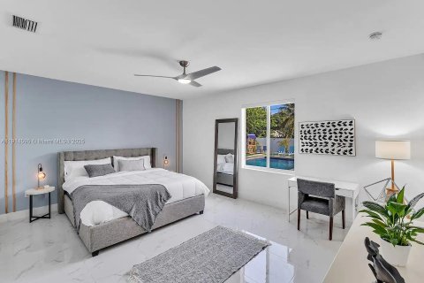 House in Cutler Bay, Florida 5 bedrooms, 208.66 sq.m. № 1970090 - photo 14