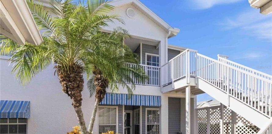 Condo in Largo, Florida, 3 bedrooms № 2427282